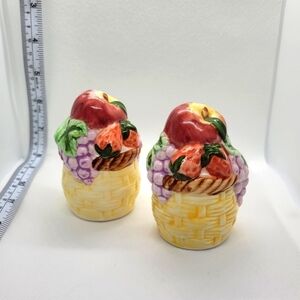 CERAMIC Vintage Fruit Basker Salt & Pepper Shakers